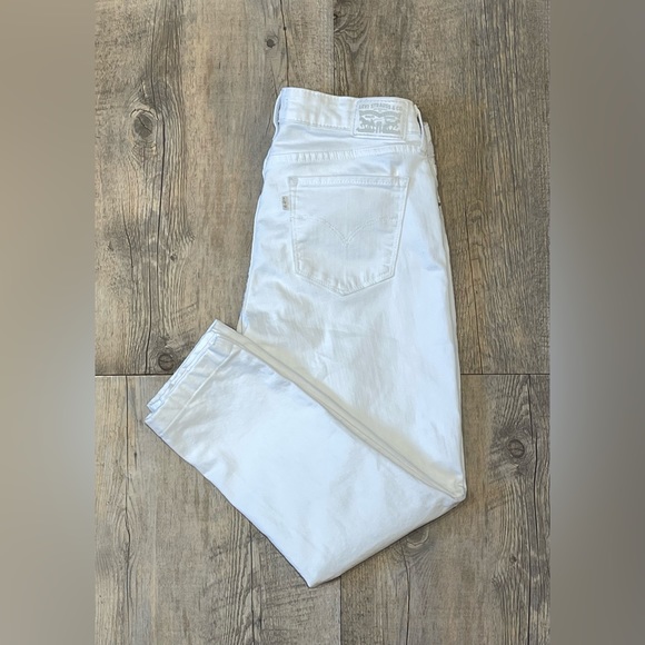 White Levi’s Skinny 711 Jeans - Size 28 - Picture 1 of 7